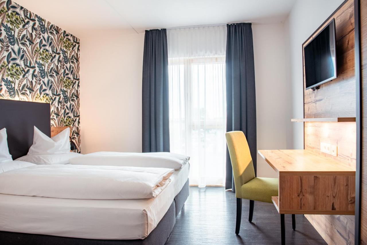 Alb Inn - Hotel & Apartments Merklingen Bagian luar foto