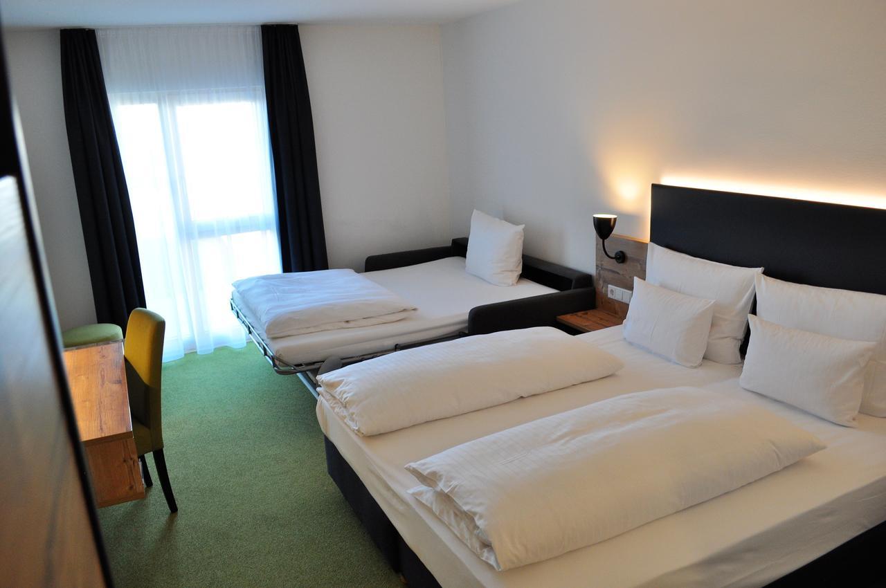 Alb Inn - Hotel & Apartments Merklingen Bagian luar foto