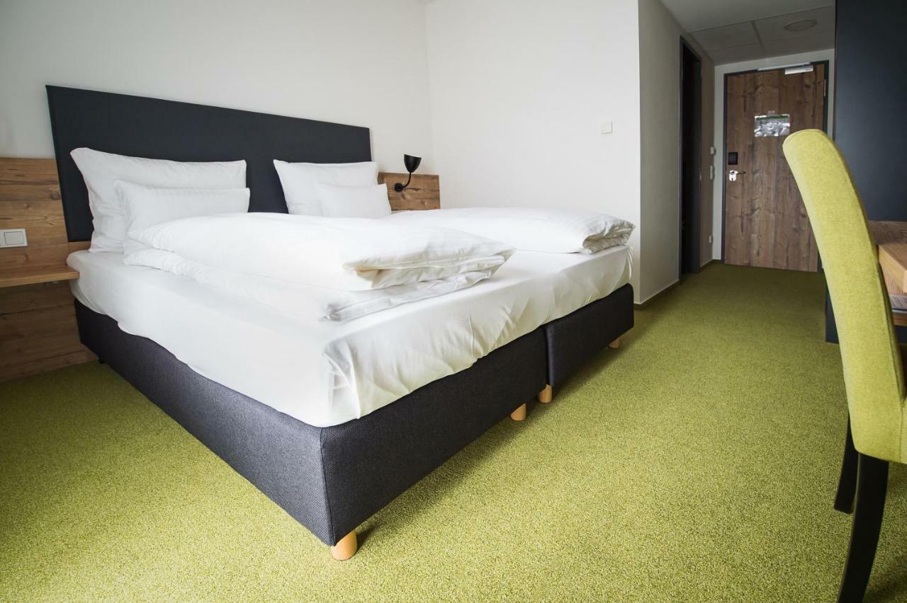 Alb Inn - Hotel & Apartments Merklingen Bagian luar foto